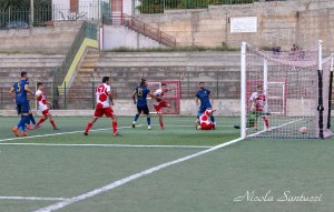 Arriva Paolo Giorgiò che scaraventa in porta il pallone del pareggio!