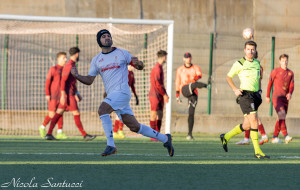 L'esultanza di Mimmo Zampaglione dopo il gol-partita contro la Morrone nel match di andata della scorsa stagione
